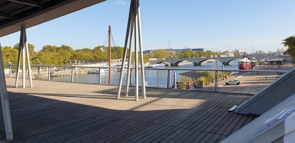 Paris-Bercy-Octobre-2022-sous passerelle