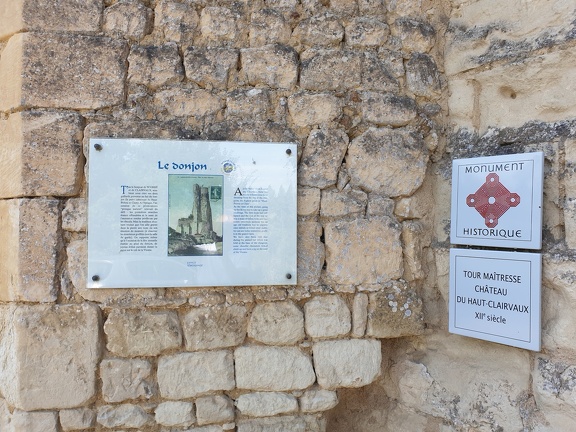 plaque-Château-du-Haut-Clairvaux