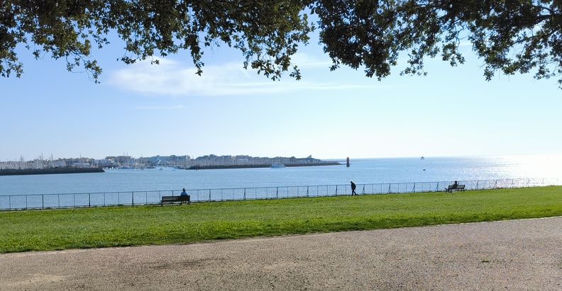 Entrée du Port des Minimes depuis Allée Aimé Césaire